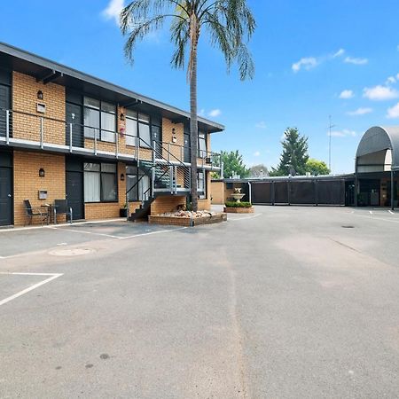 Avondel Motor Inn Benalla Exterior photo